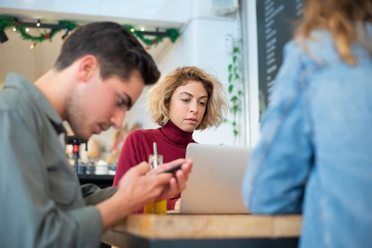 Tout ce qu’il y a à savoir pour accueillir votre nouveau salarié